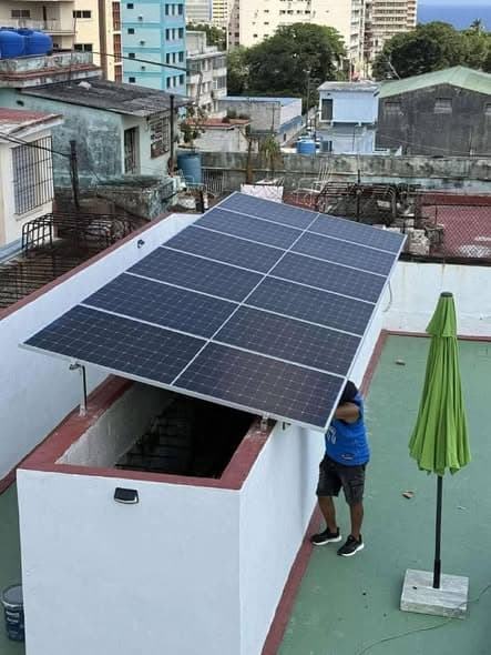 Con todos los accesorios 